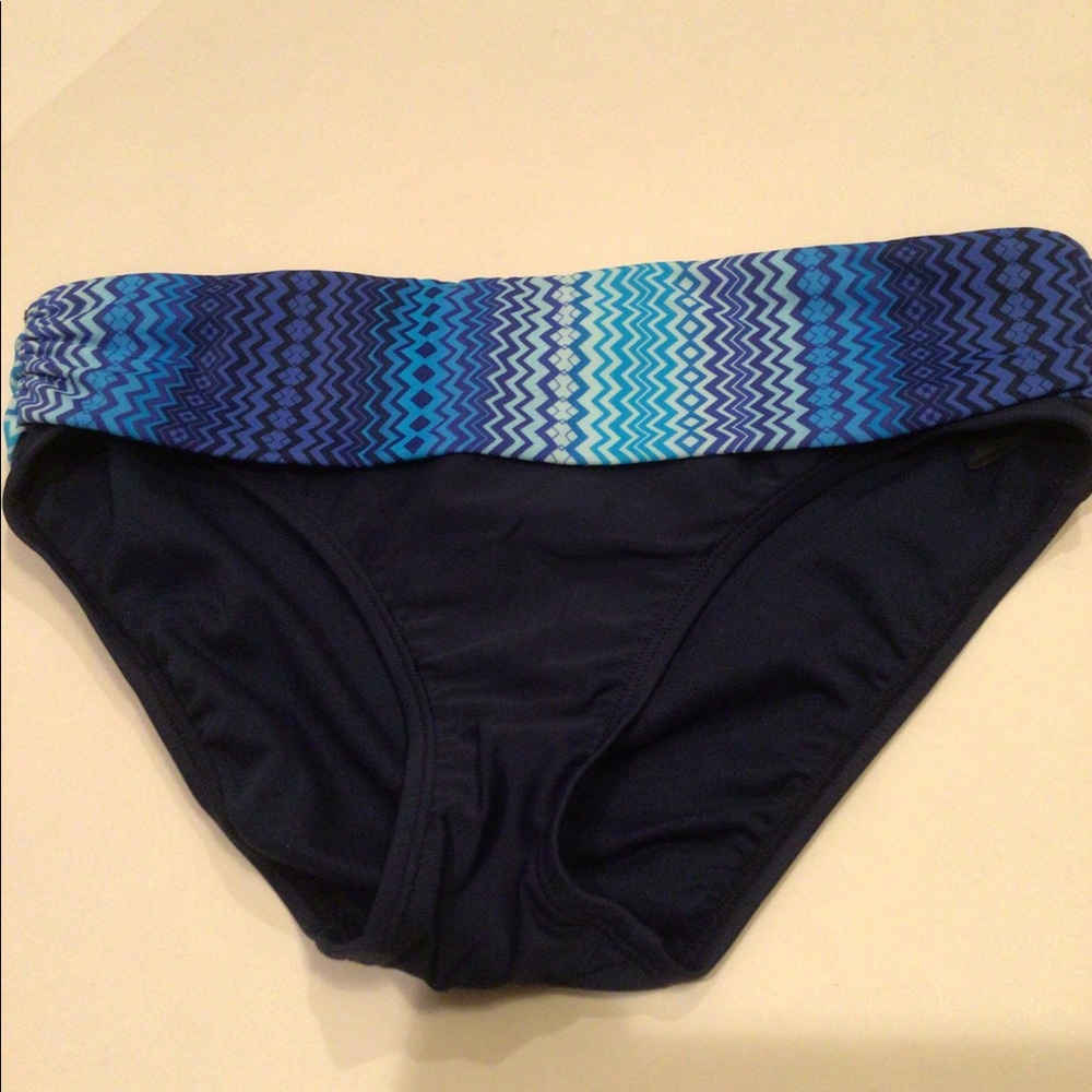 Into the blue high swim bottom